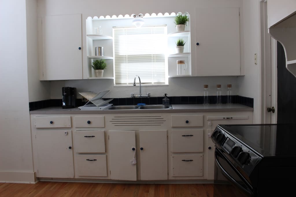 Full access to kitchen