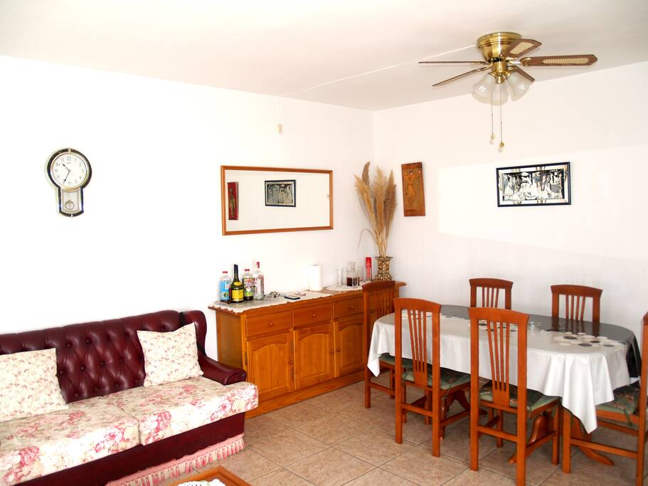 salon dining area/салон обеденная зона
