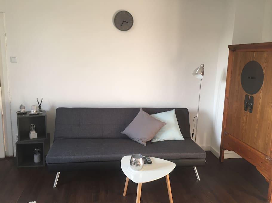 Schlafsofa eingeklappt