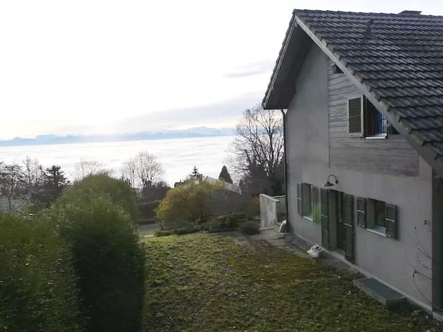 Arzier House, Alps View, 30min to Geneva/Lausanne