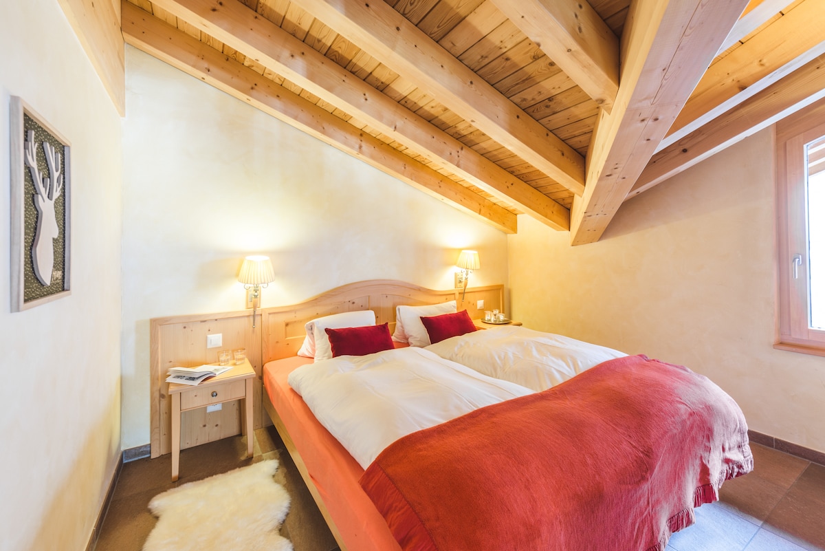 Sakafu ya juu ya chumba cha kulala