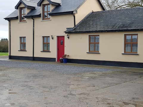 Welcome  to Peaceful  Meadows Lodge on a farm!