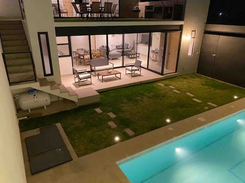 Dragonfly house: New house with private pool