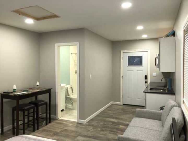 Studio A Great location Apartments for Rent in Bellmore, New York