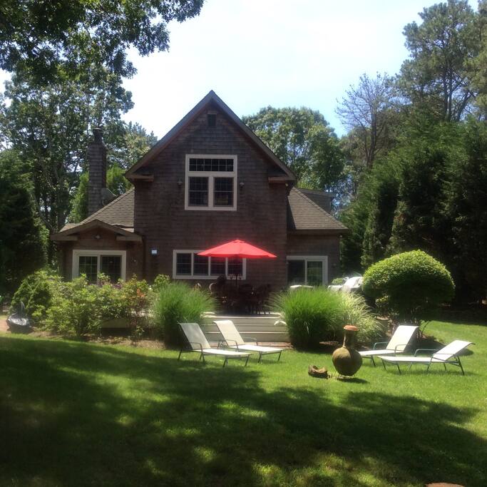 Quiet private backyard