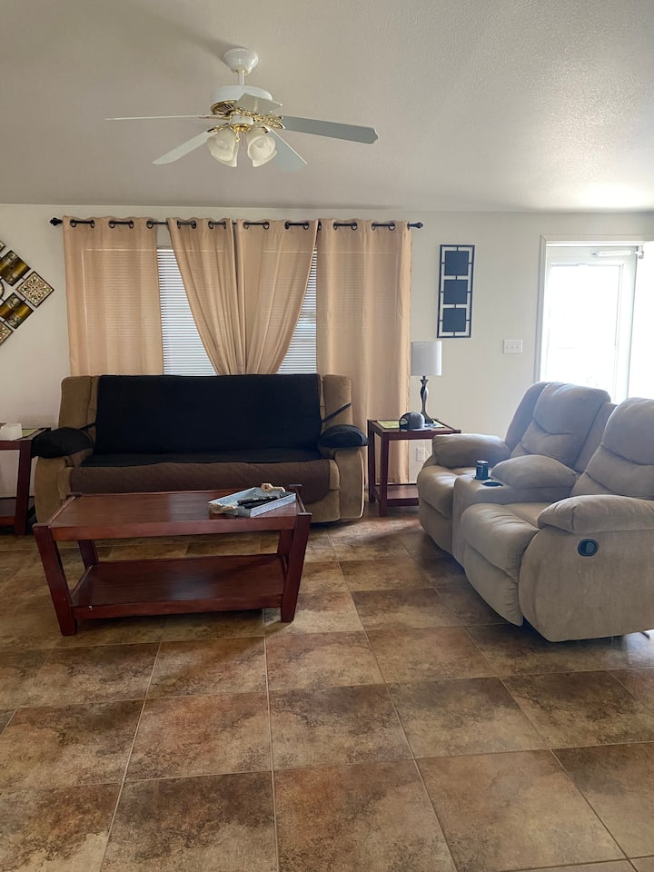Snowbird Haven - Elegant Fort Mohave Home - Fort Mohave, AZ