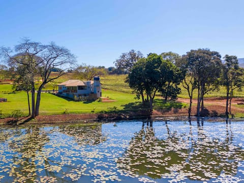 CASA DO LAGO!! SPACIOUS, PRIVILEGED LOCATION