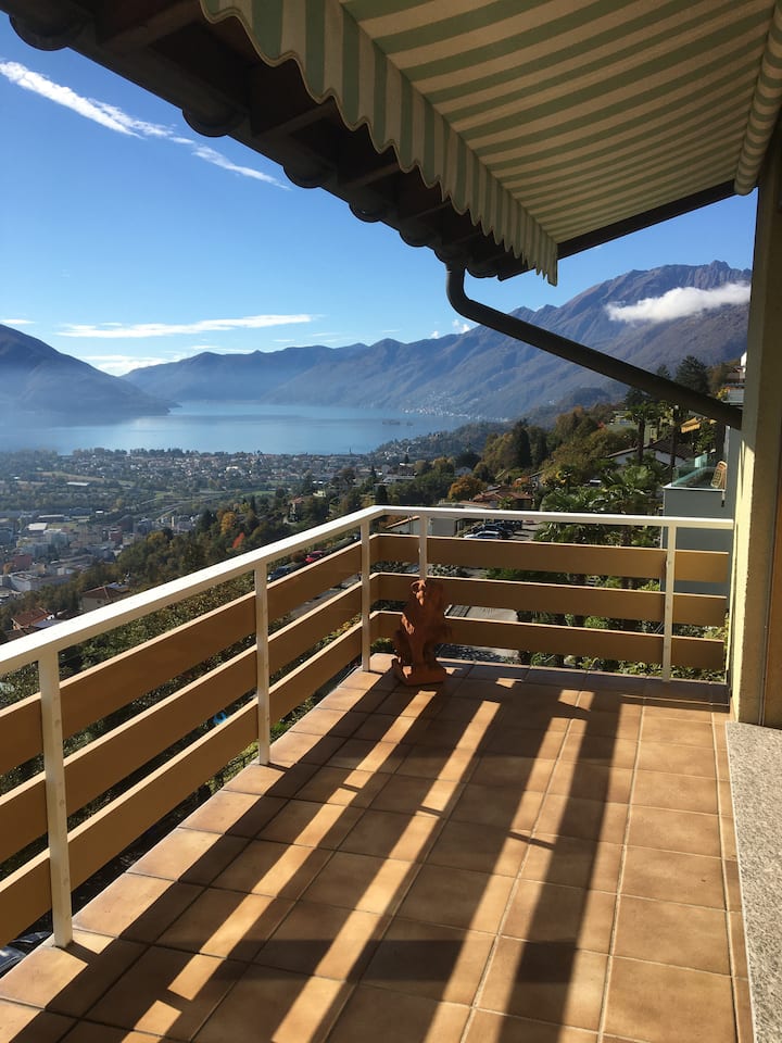 Apartment with a view of Lake Orselina