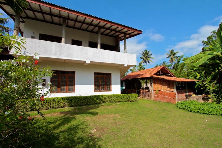 SOFIANS GARDEN VILLA & ROOMS (No 4).