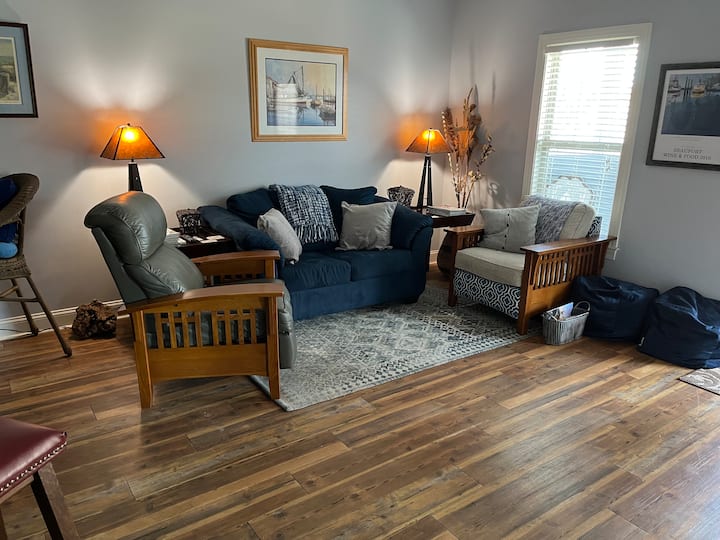 Black Dog Cottage - Beaufort, NC