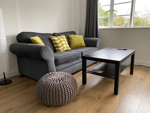 Popular Airbnb listing: Studio on the North Downs Way, near Box Hill in Mole Valley