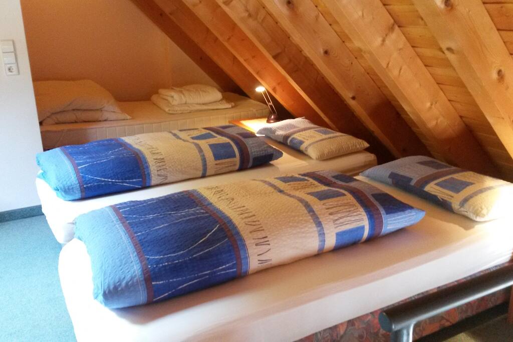 Schlafzimmer 2 (Galerie)