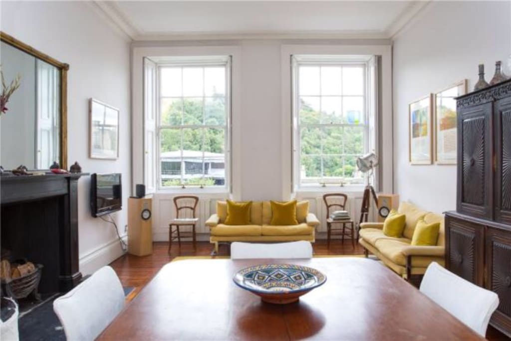 With views up to Calton hill you can relax in the middle of the city but it can feel like you are almost in the countryside.