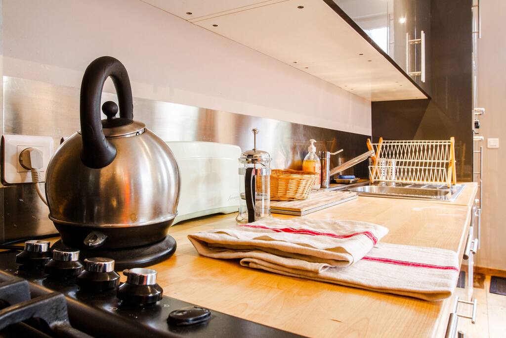 Cuisine fonctionnelle entièrement équipée