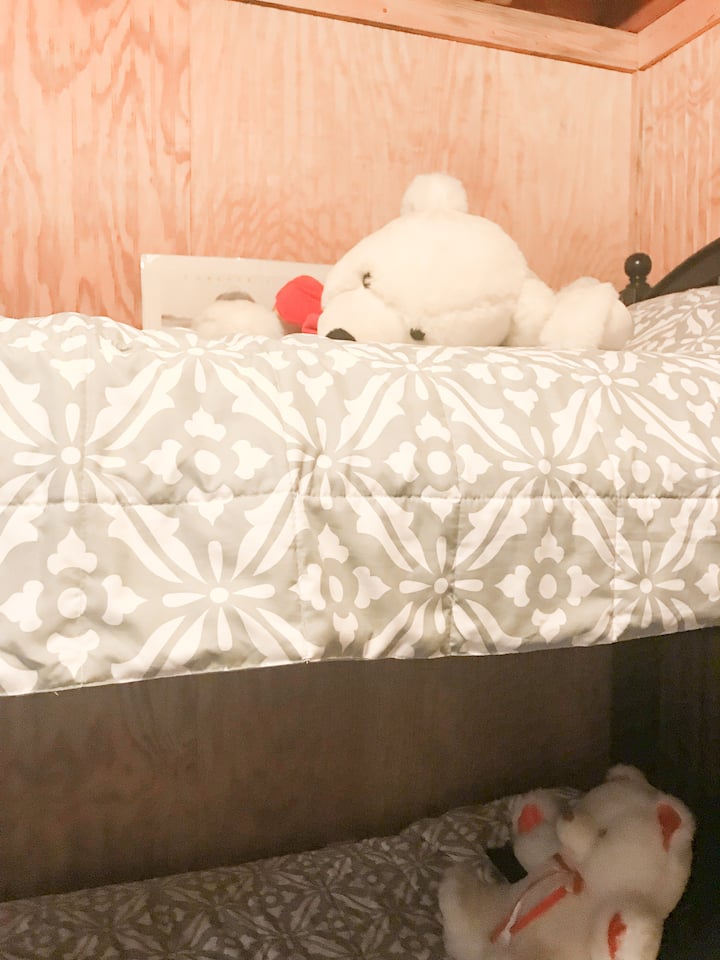 Seti ya pili ya ghorofa ya juu