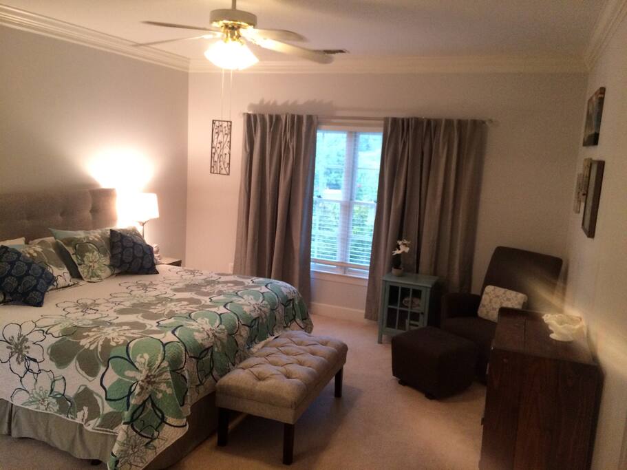 Guestroom North