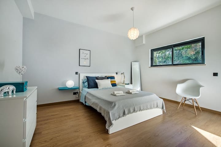 Спална соба 2 (приземје)