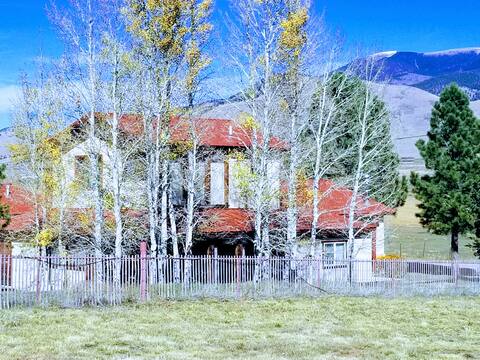 Four Toes Mountain Lodge