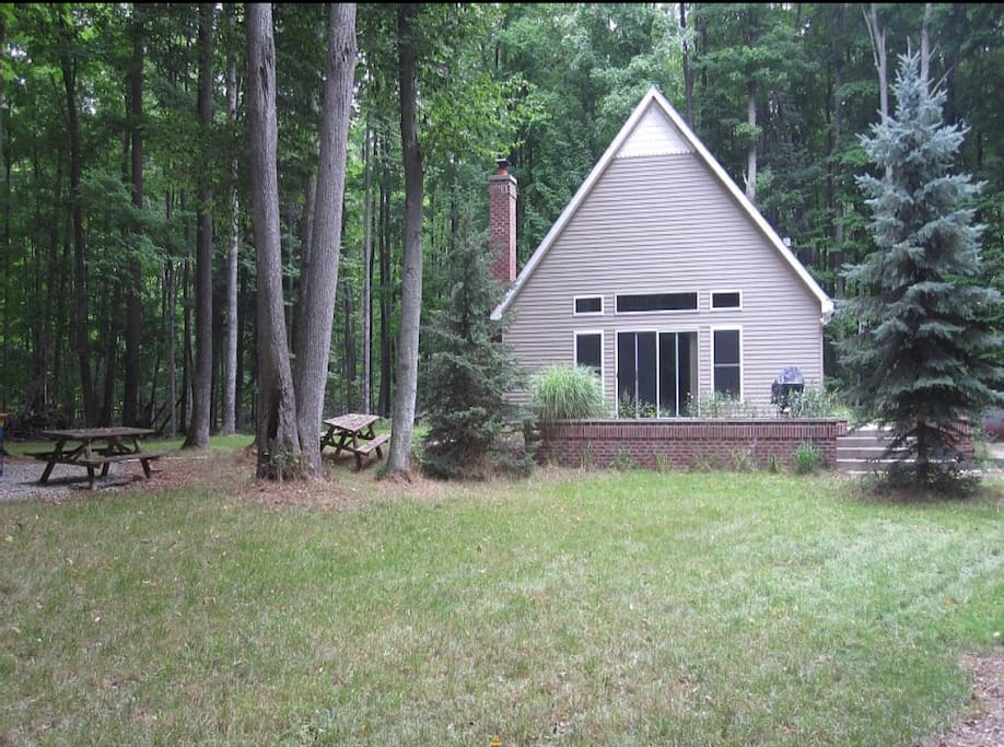 Honor, MI Vacation Rental Cabins for Rent in Honor, Michigan, United