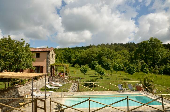 Country house with swimming pool