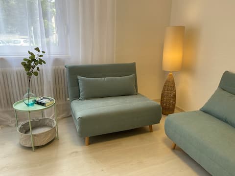 Erfolgreiche Airbnb-Immobilie: GREEN OASIS next to Düsseldorf main station, 15 minutes to Düsseldorf Bf in Neudorf Nord