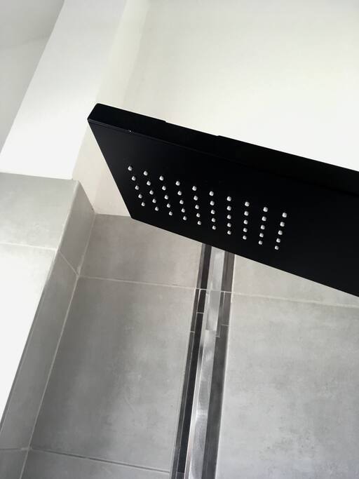 Regadera total shower, baño uso exclusivo