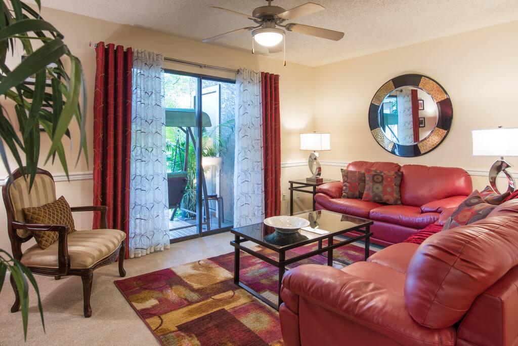 A room to relax in and look out on the Lake.