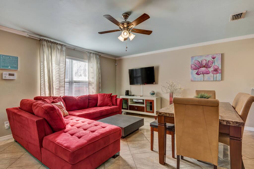 Spacious Living room with 2 tables