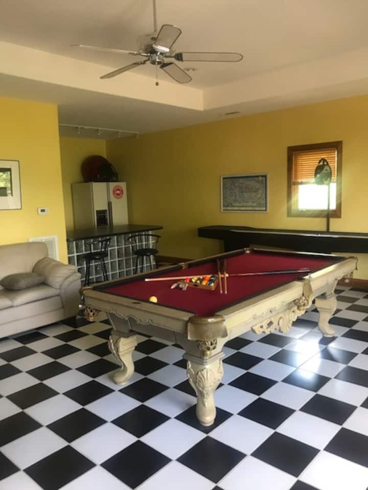Game Room with Murphy Bed