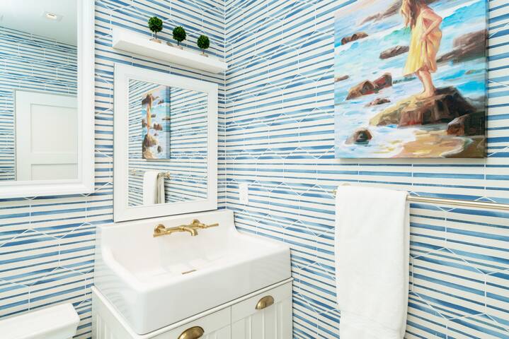 The Elizabeth Residence gallery image 5