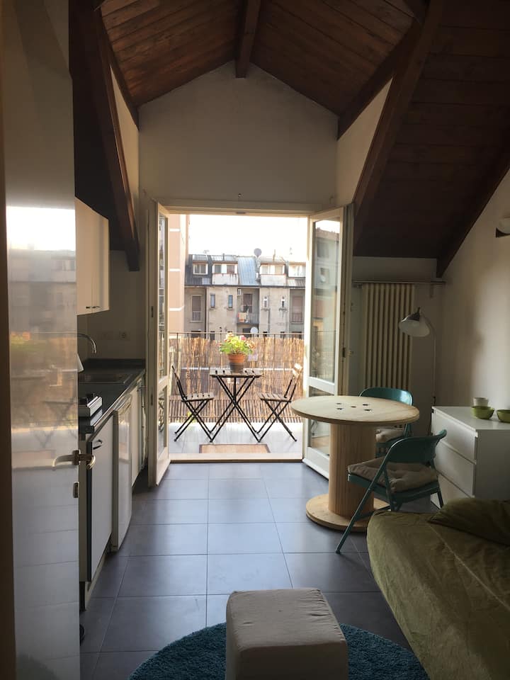 Well Furnished Studio With Small Terrace - Milan