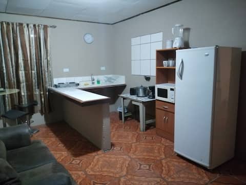 Apartment 2.5km from the airport SJO