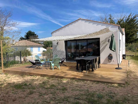 Modern house near the beach