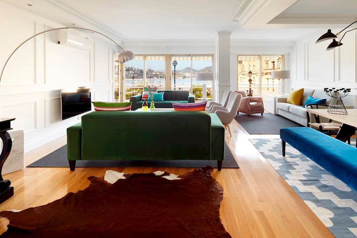 Playa de La Concha 4 by FeelFree Rentals