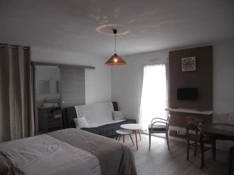 Studio meublé  proche du centre  historique  Dinan