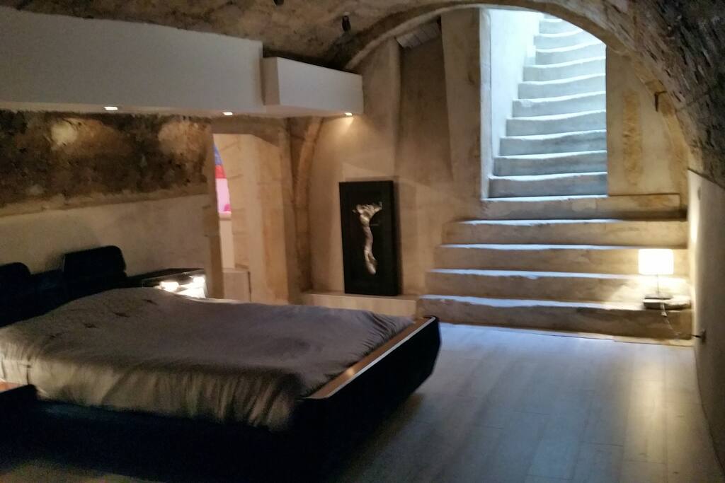 Underground Apartments for Rent in Metz, Lorraine, France