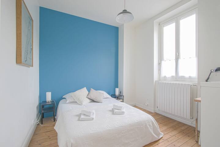 מיטה זוגית נוחה