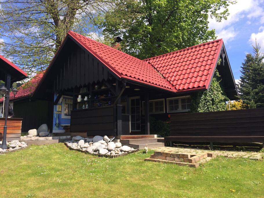 Party- house