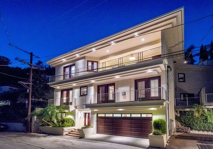 Sunset Staycation Home Heated Pool Spa City Views gallery image 5