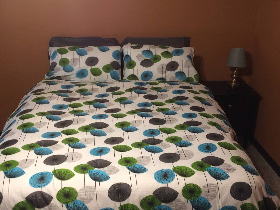 Queen Bed