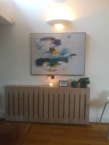 Spacious Family Home Close to City Centre gallery image 4