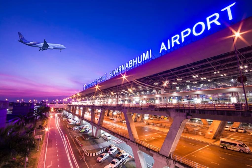 ★ Near Suvarnabhumi Airport (Bangkok Airport) only 5 Kilomates (5-10Mins by car).
★ Free Pickup Service from Suvarnabhumi Airport / Train (Airport Rail Link) 24 Hrs.
★ Suitable for people who have the flight early in the morning at Suvarnabhumi Airport. You can take a rest at here before travelling.
