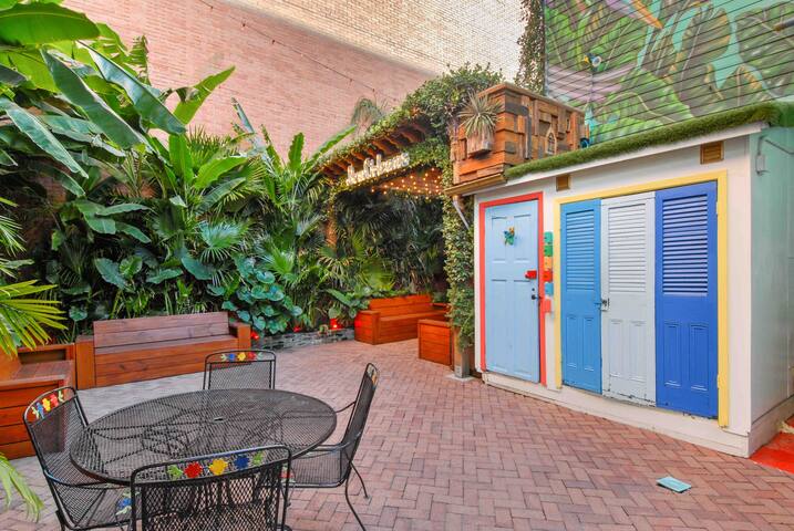 4 Bedroom, 3 Bath with Beautiful Outdoor Patio! gallery image 5