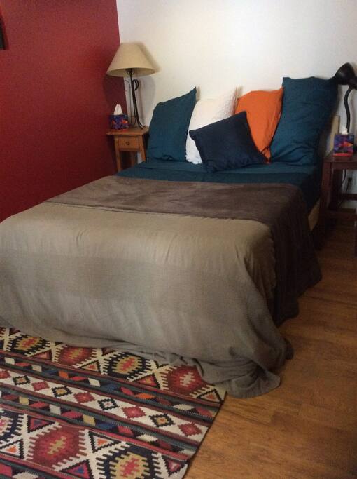 Guest bedroom-private bathroom