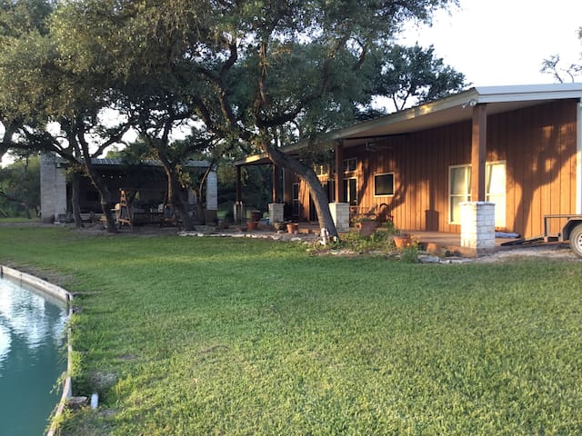 Airbnb Victoria Vacation Rentals Places To Stay Texas