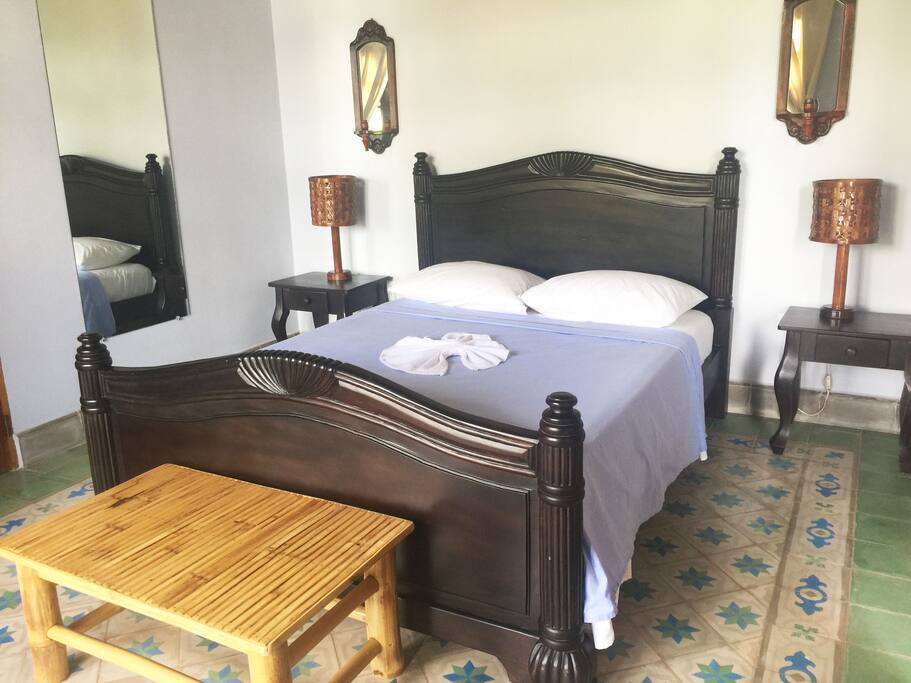Deluxe Queen Bedroom