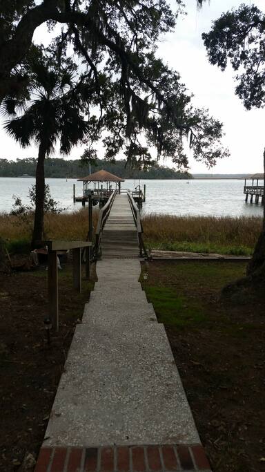 Sidewalk leading to the dock.