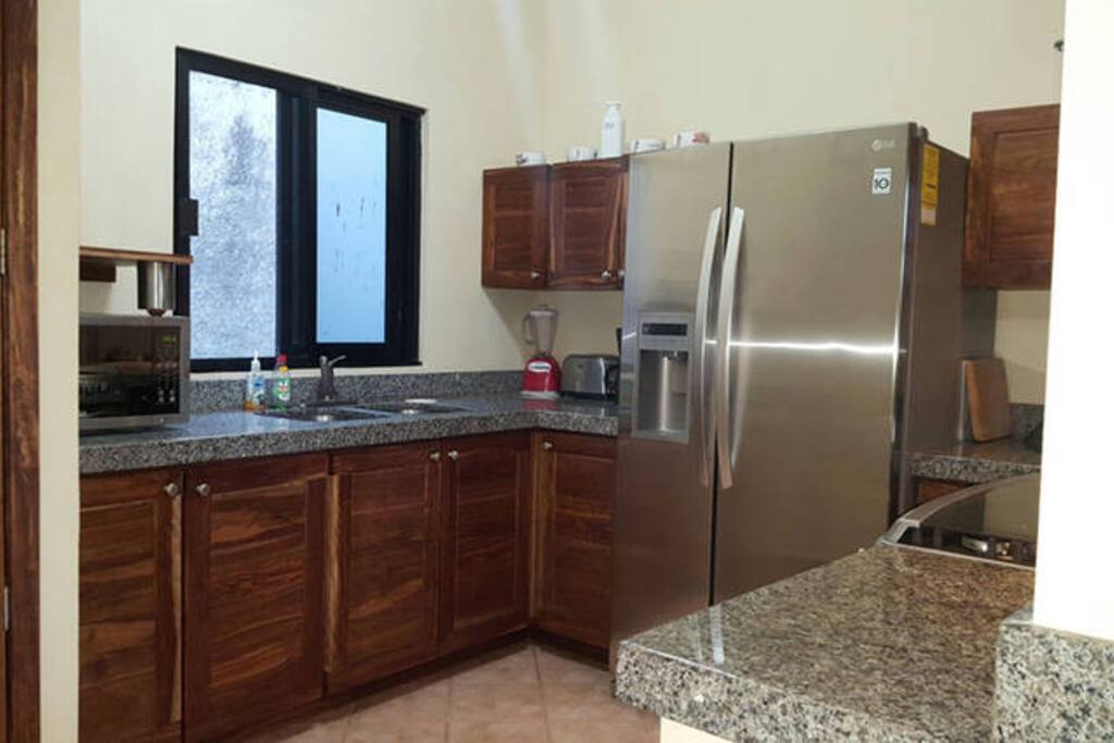 Cocina integral completamente equipada