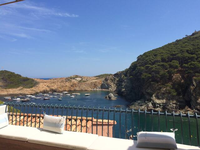 Sa Tuna. A 2 minute walk to beach