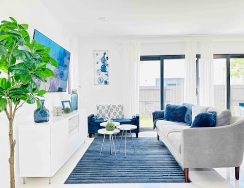 Blue House| GameRoom| The Keys| Everglades| Miami